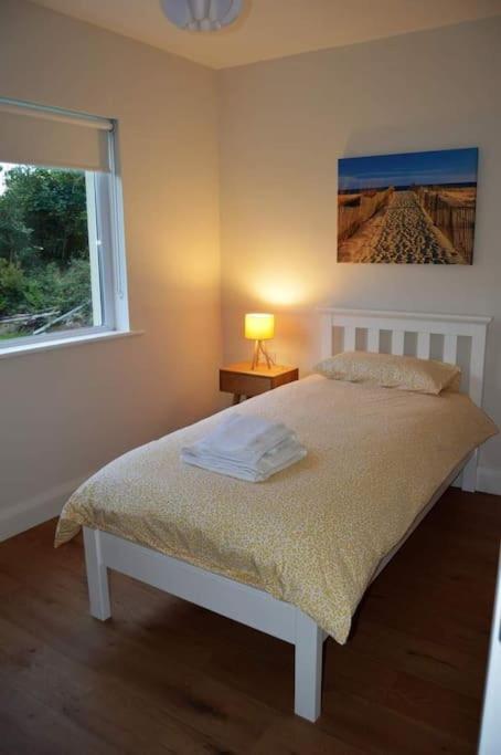 Twin Lake View - Bungalow In Pontoon ฟอกซ์ฟอร์ด ภายนอก รูปภาพ